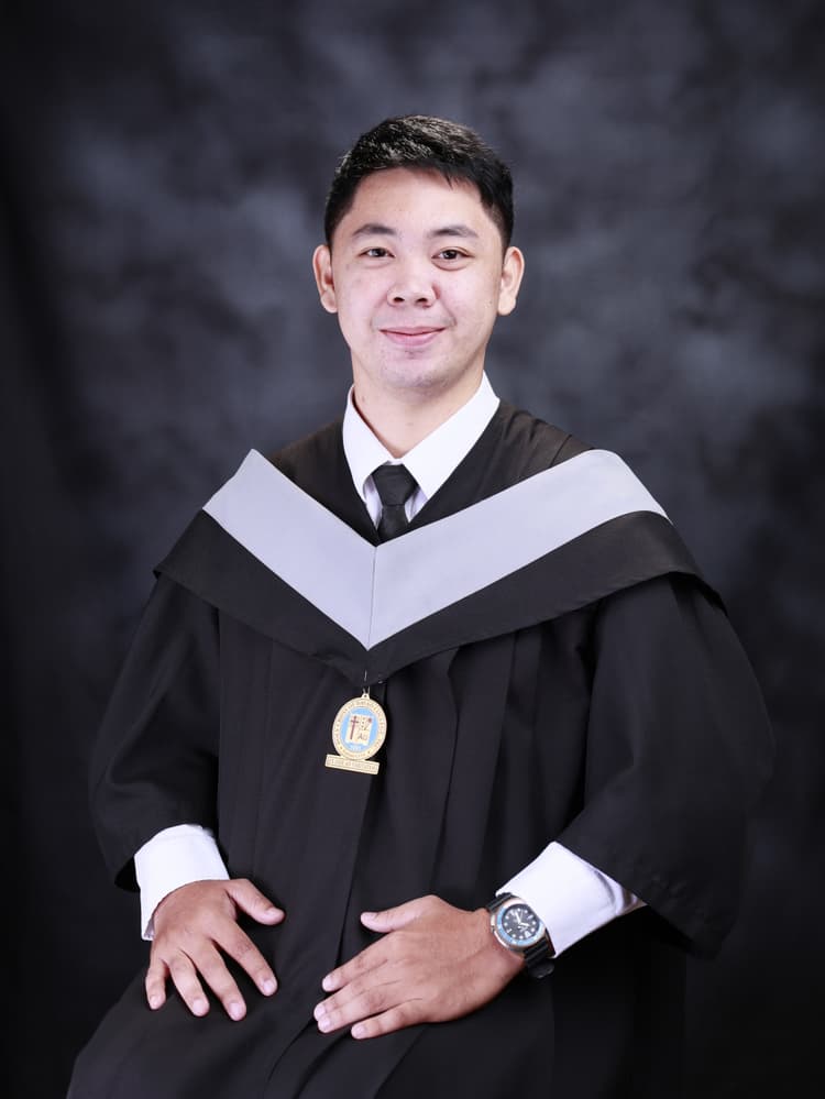 Kenneth Pasaje graduation photo
